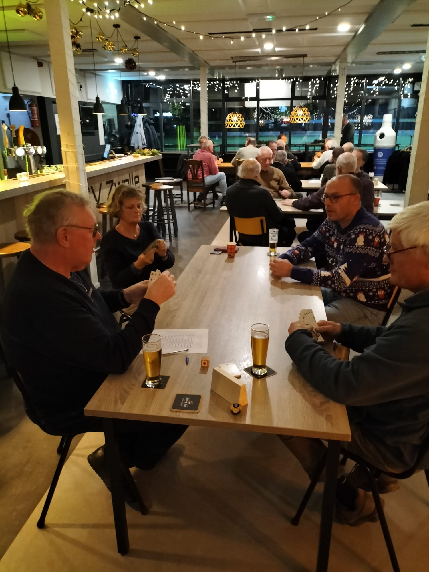 Joris Blom winnaar Kerstklaverjassen